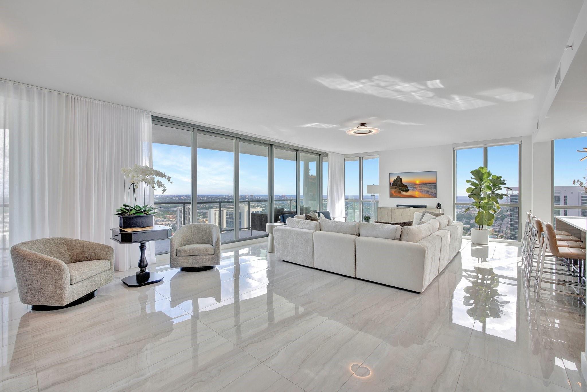 One Hundred Las Olas - Residential