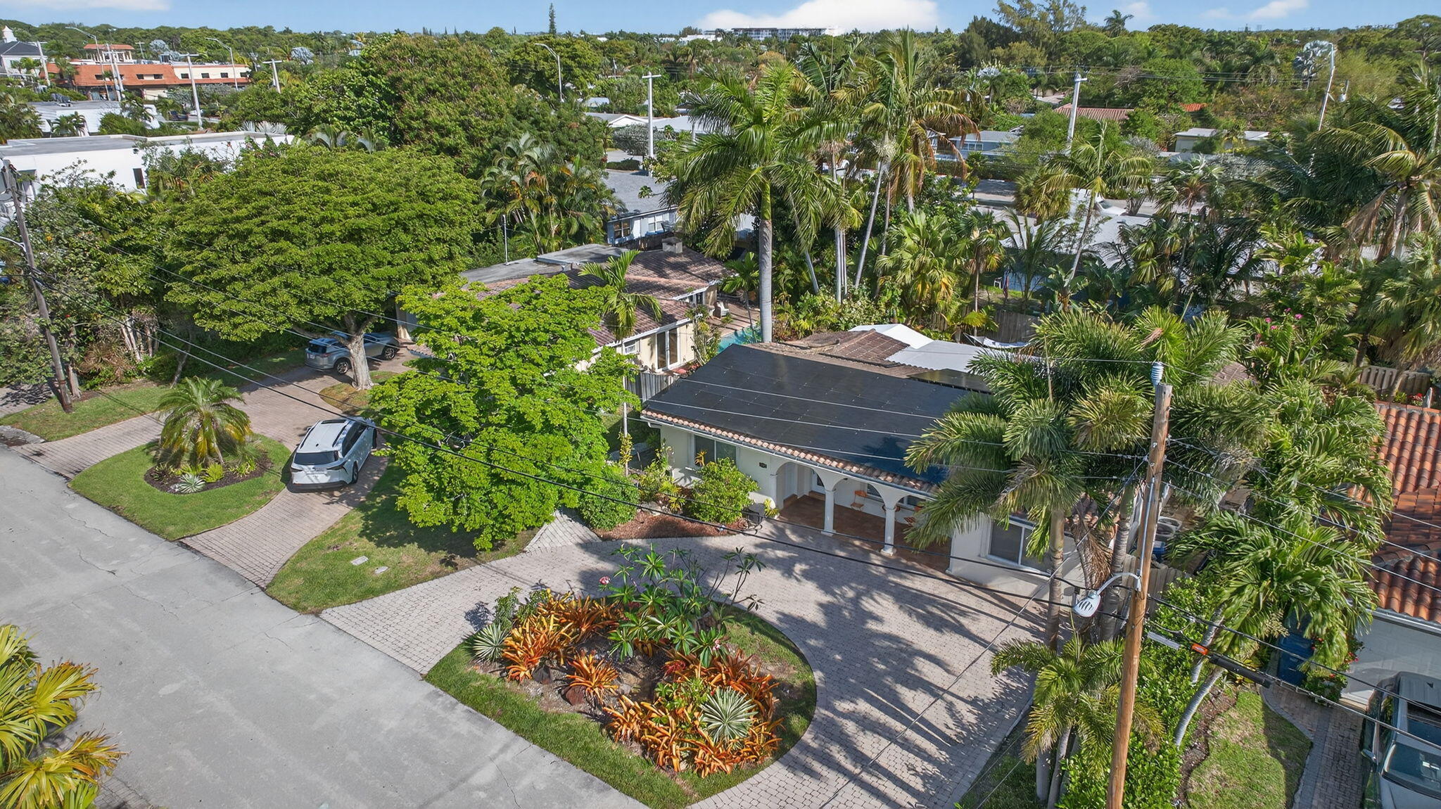 CORAL POINT - Residential