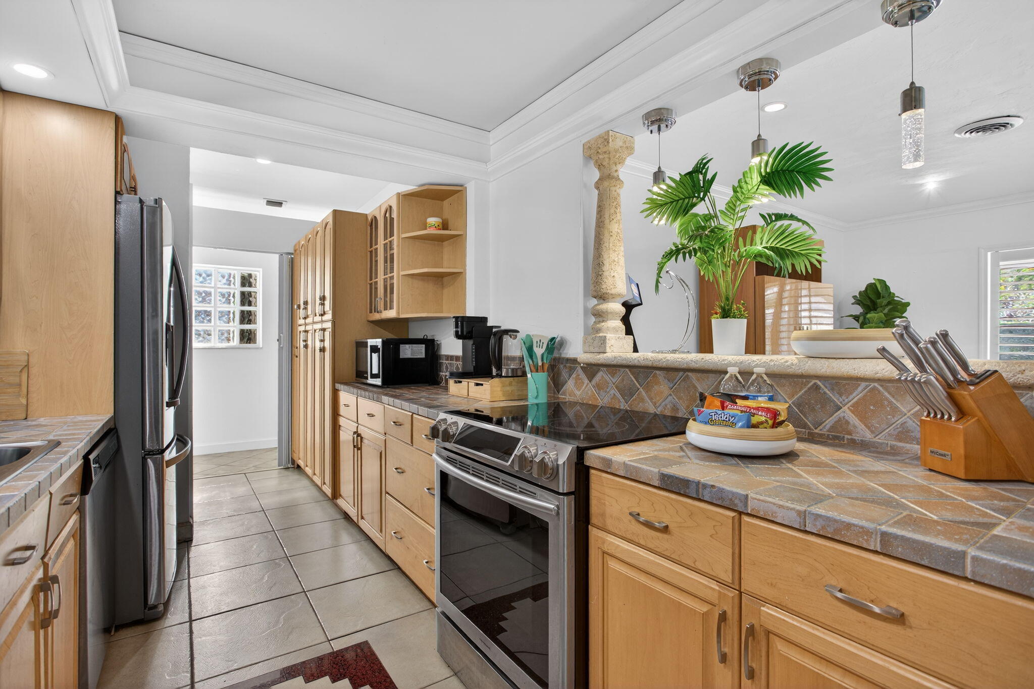 CORAL POINT - Residential