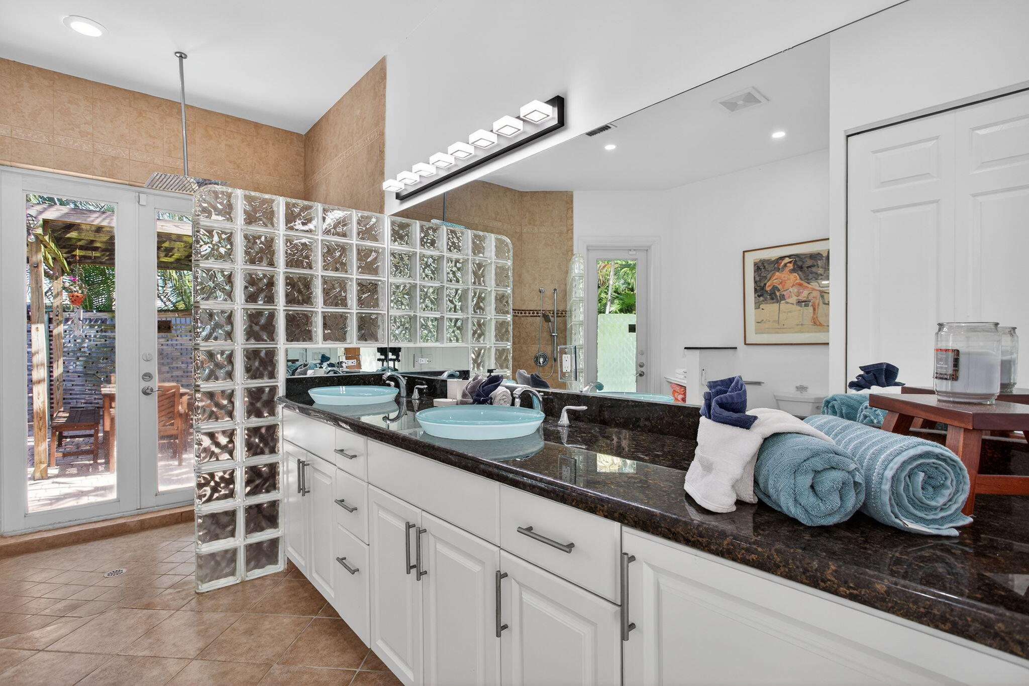 CORAL POINT - Residential