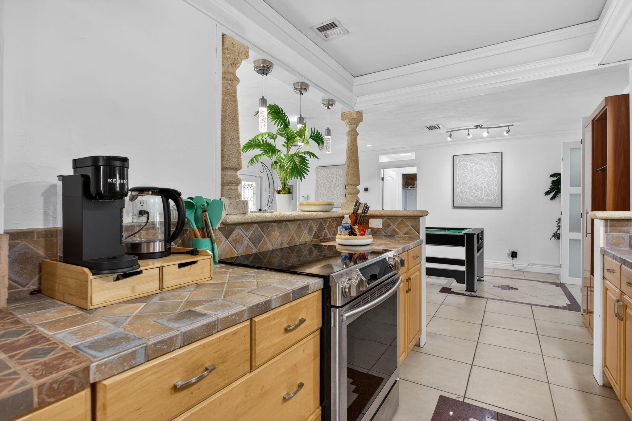 CORAL POINT - Residential