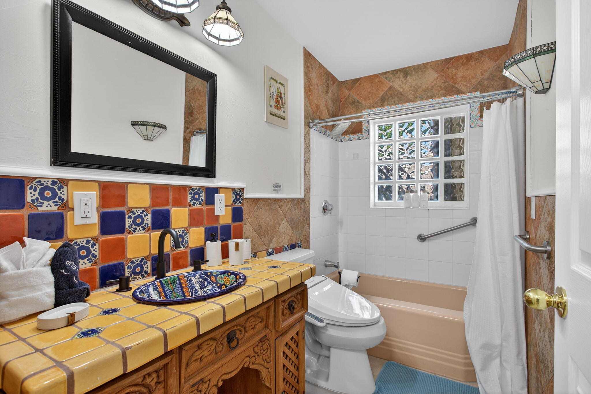 CORAL POINT - Residential