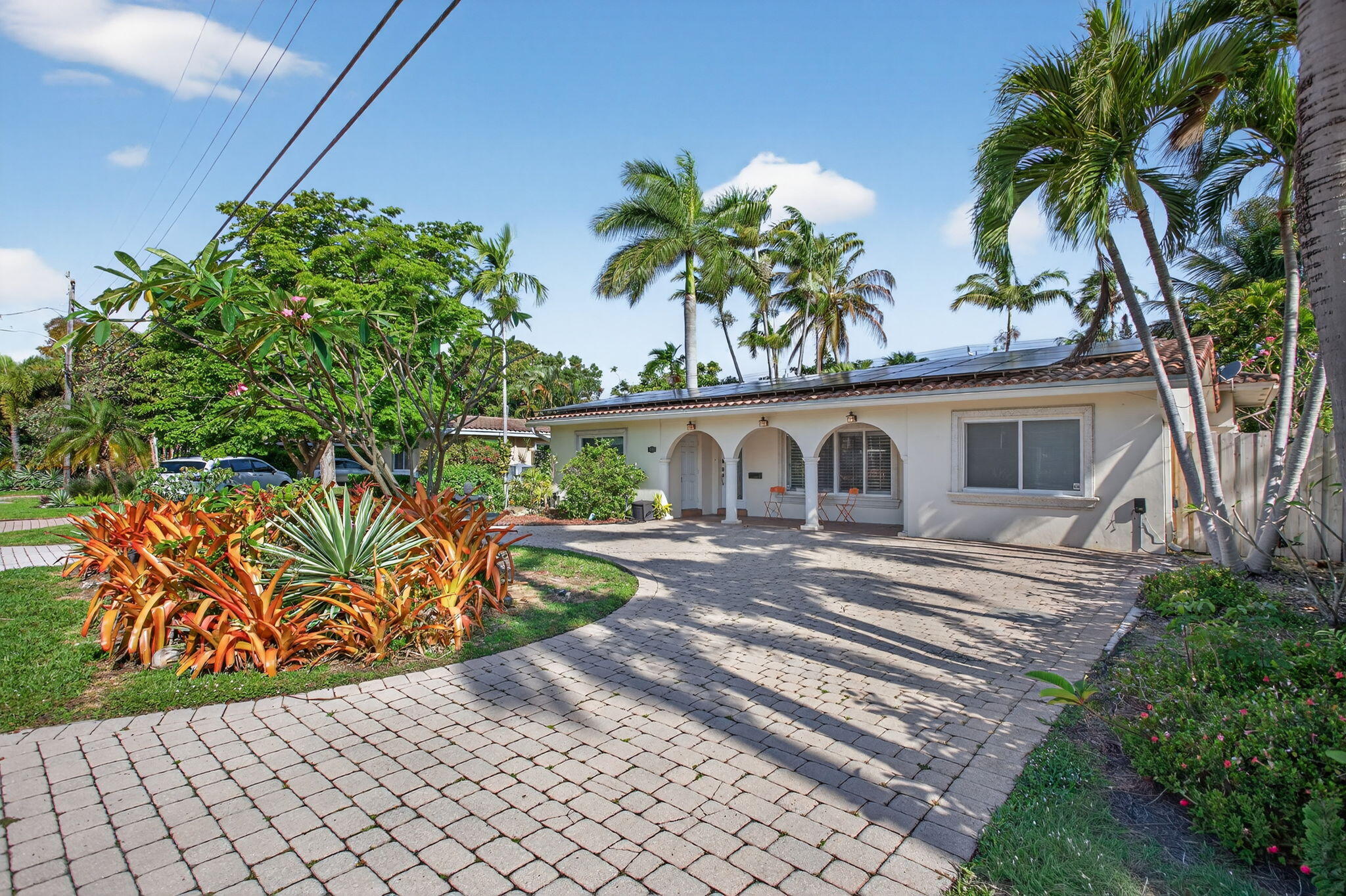 CORAL POINT - Residential