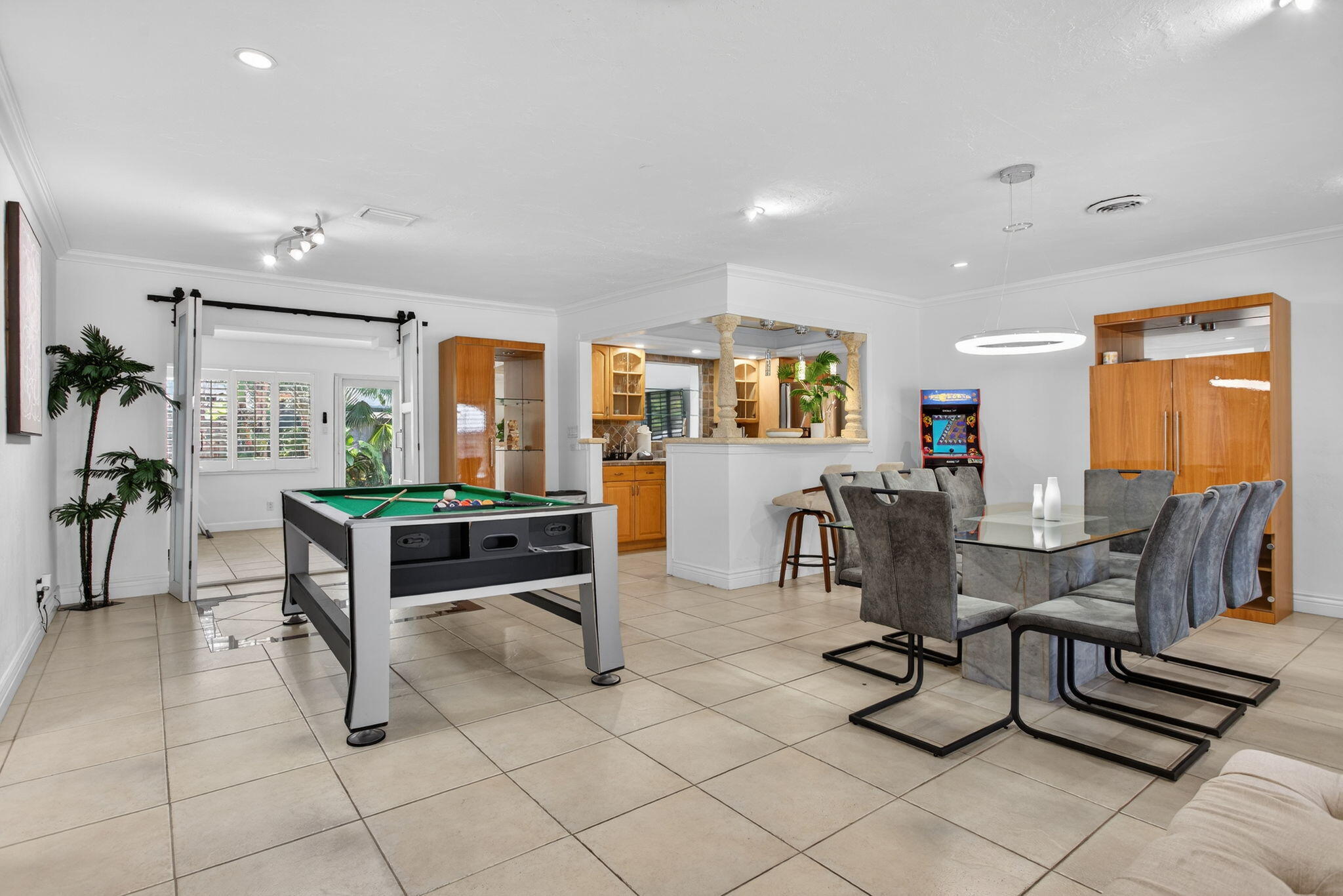 CORAL POINT - Residential