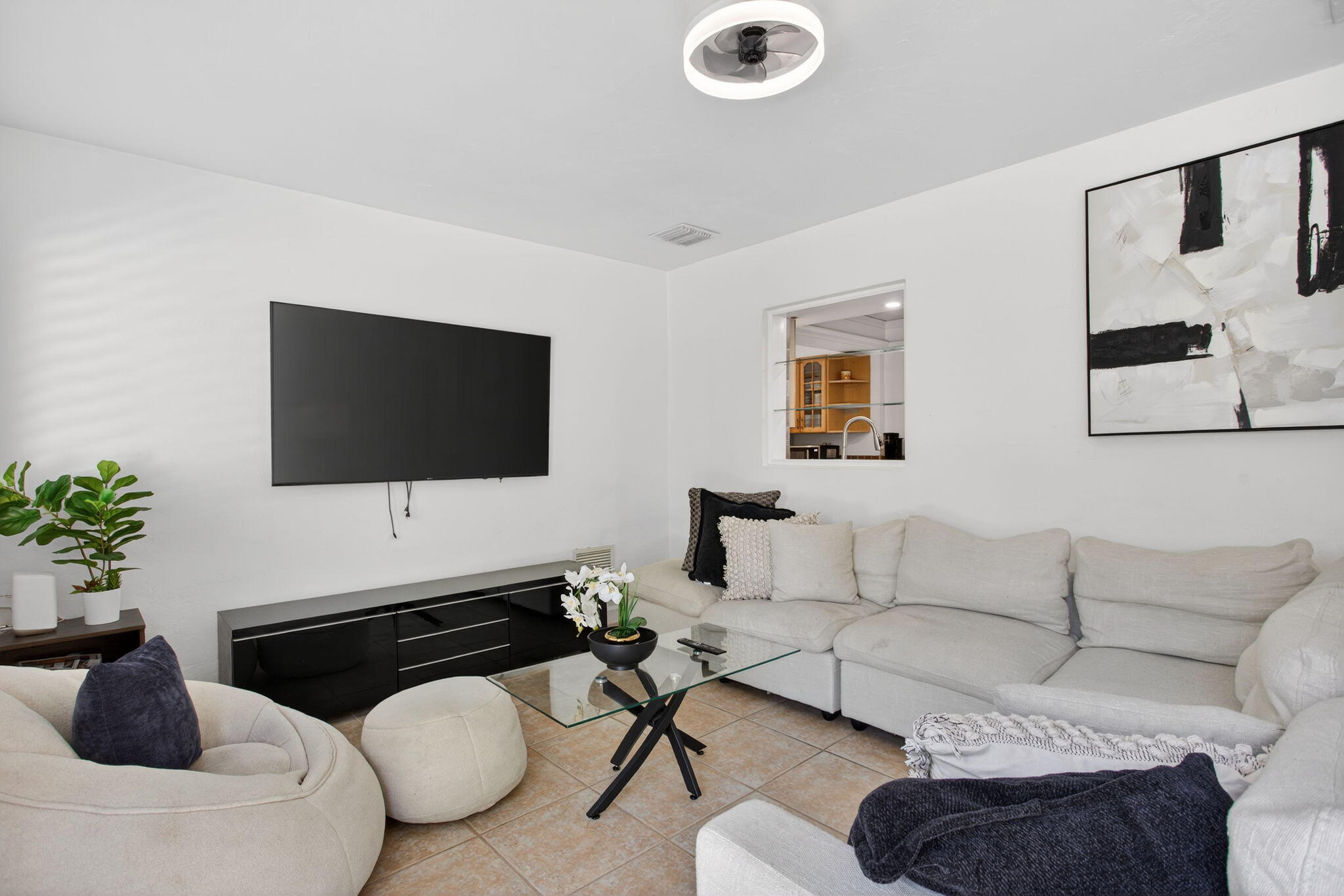 CORAL POINT - Residential