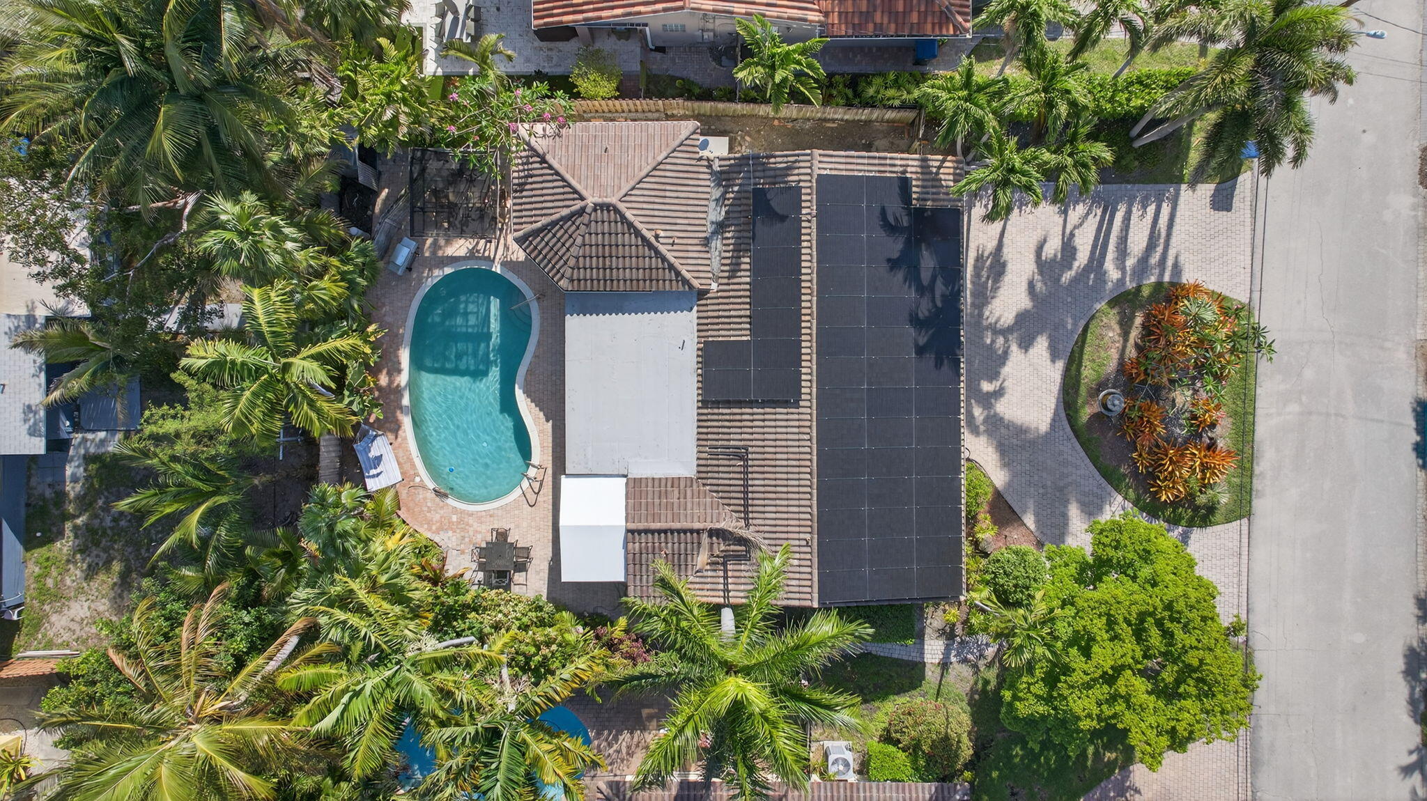 CORAL POINT - Residential