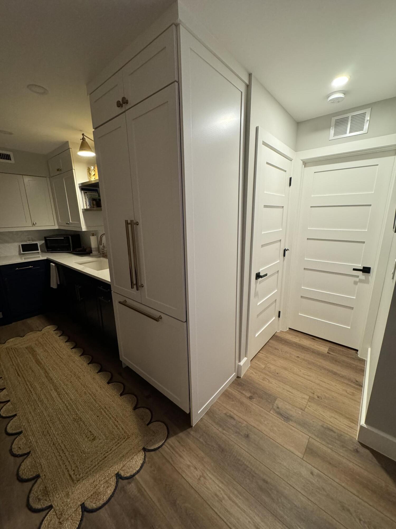 PALM BEACH WHITEHOUSE COND - Residential