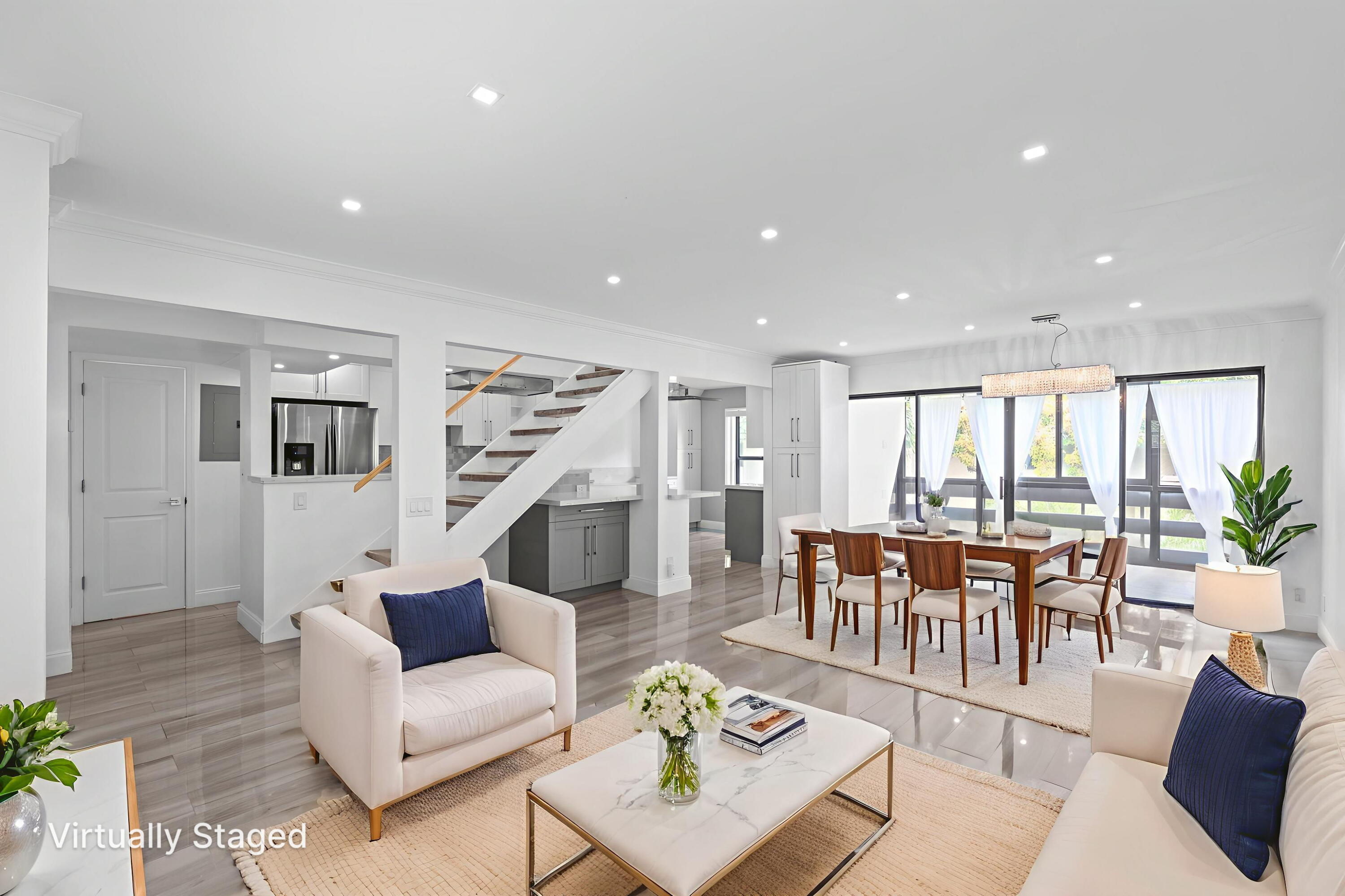 BANYAN COURTS CONDO - Residential Lease