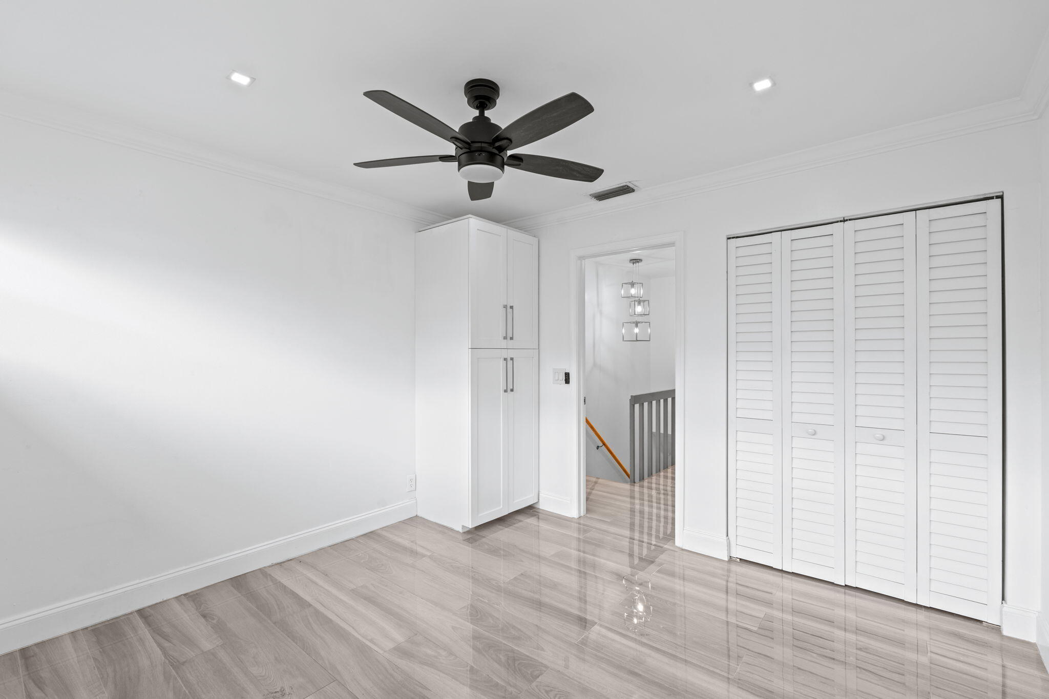 BANYAN COURTS CONDO - Residential Lease