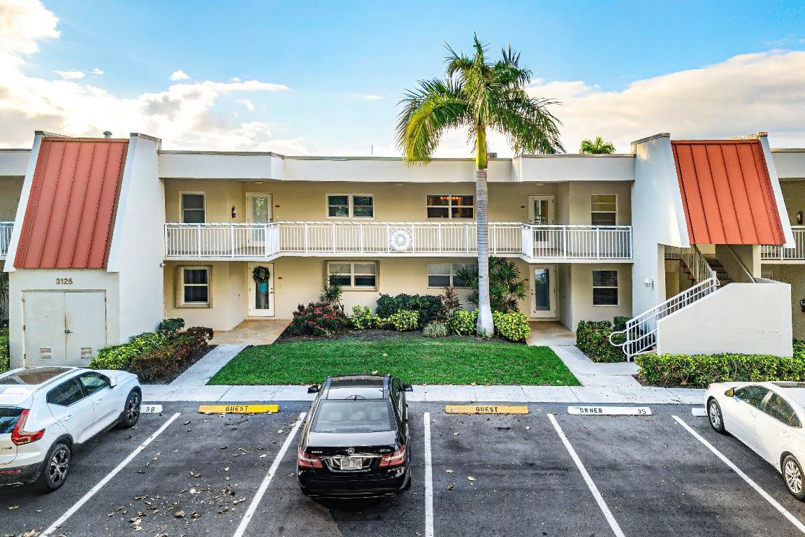 PALM-AIRE AT CORAL KEY GARDEN - Residential