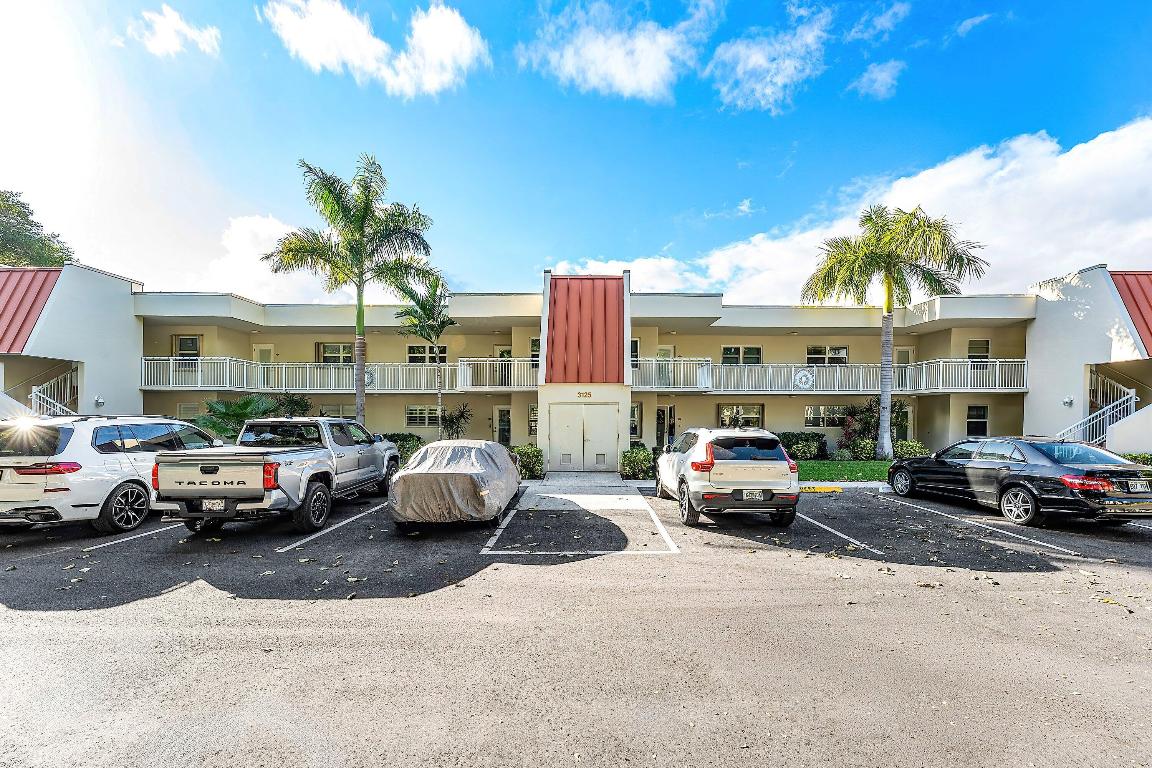 PALM-AIRE AT CORAL KEY GARDEN - Residential