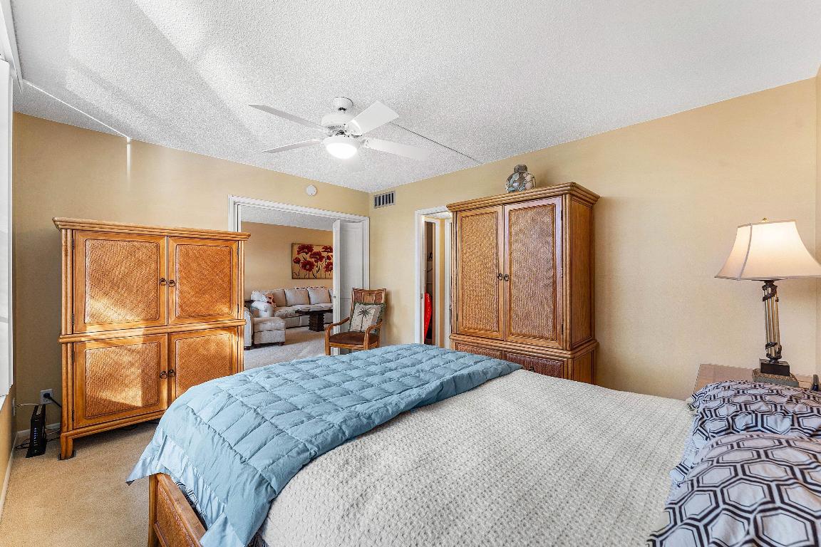 PALM-AIRE AT CORAL KEY GARDEN - Residential