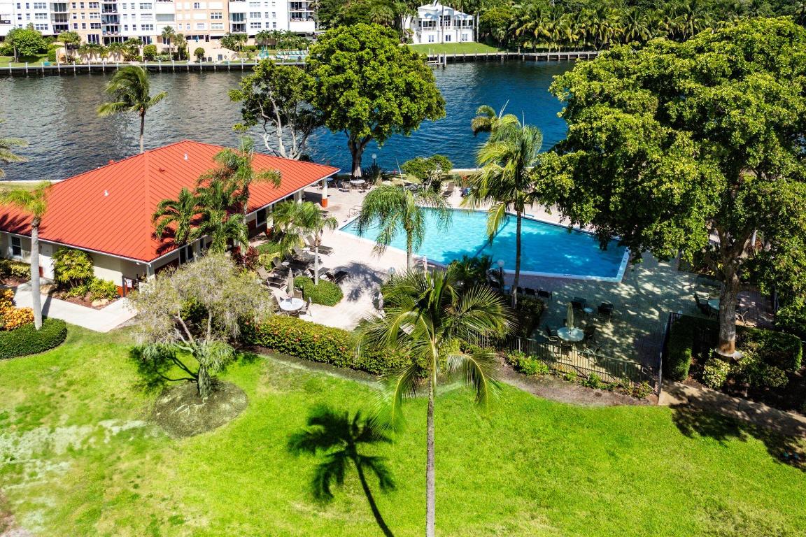 PALM-AIRE AT CORAL KEY GARDEN - Residential