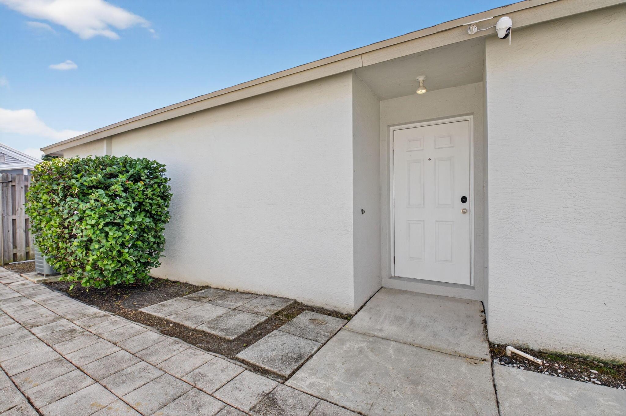 VICTORIA WOODS - Residential