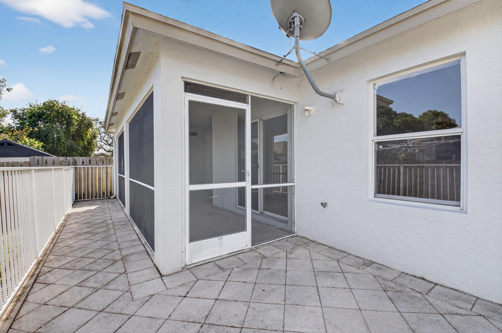 VICTORIA WOODS - Residential