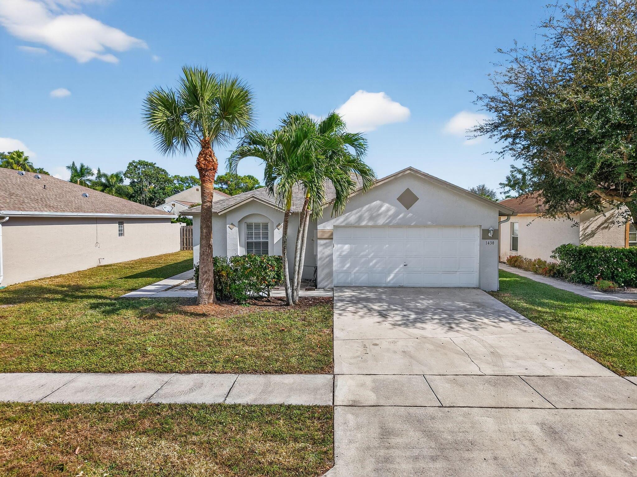 VICTORIA WOODS - Residential