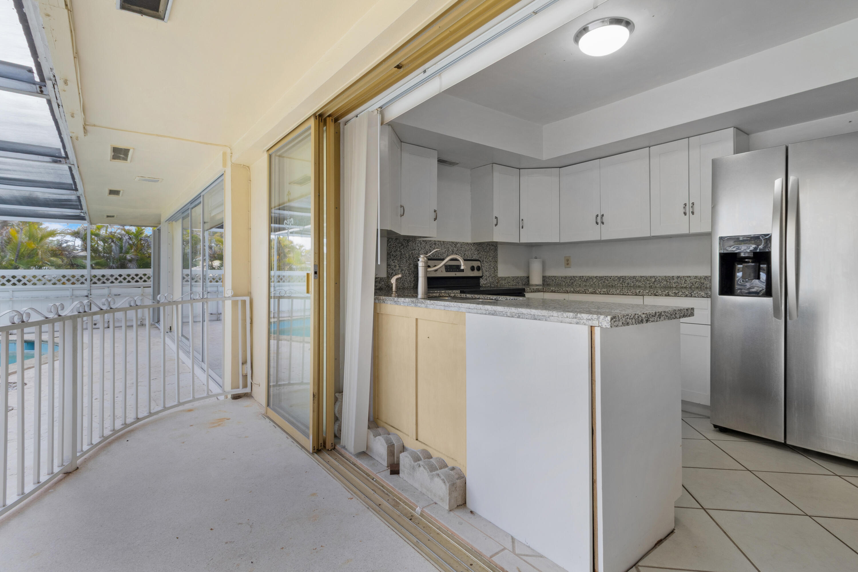 IMPERIAL POINT 1 SEC - Residential