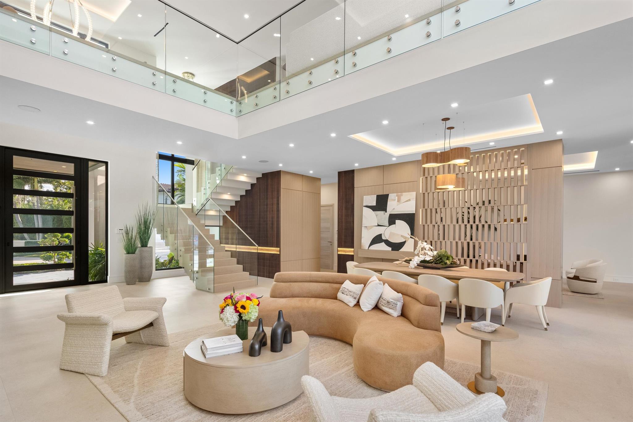 ROYAL PALM YACHT & COUNTR - Residential