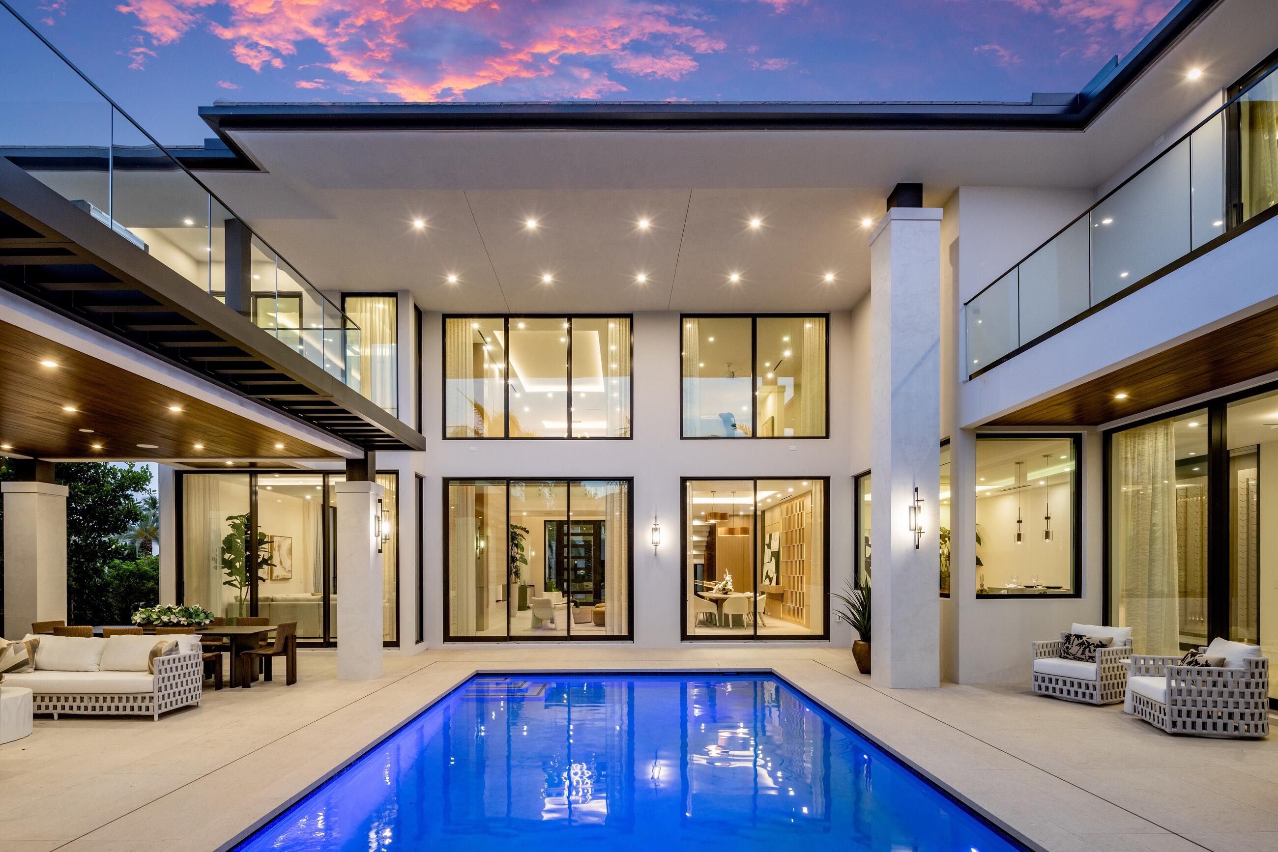 ROYAL PALM YACHT & COUNTRY CLUB - Residential