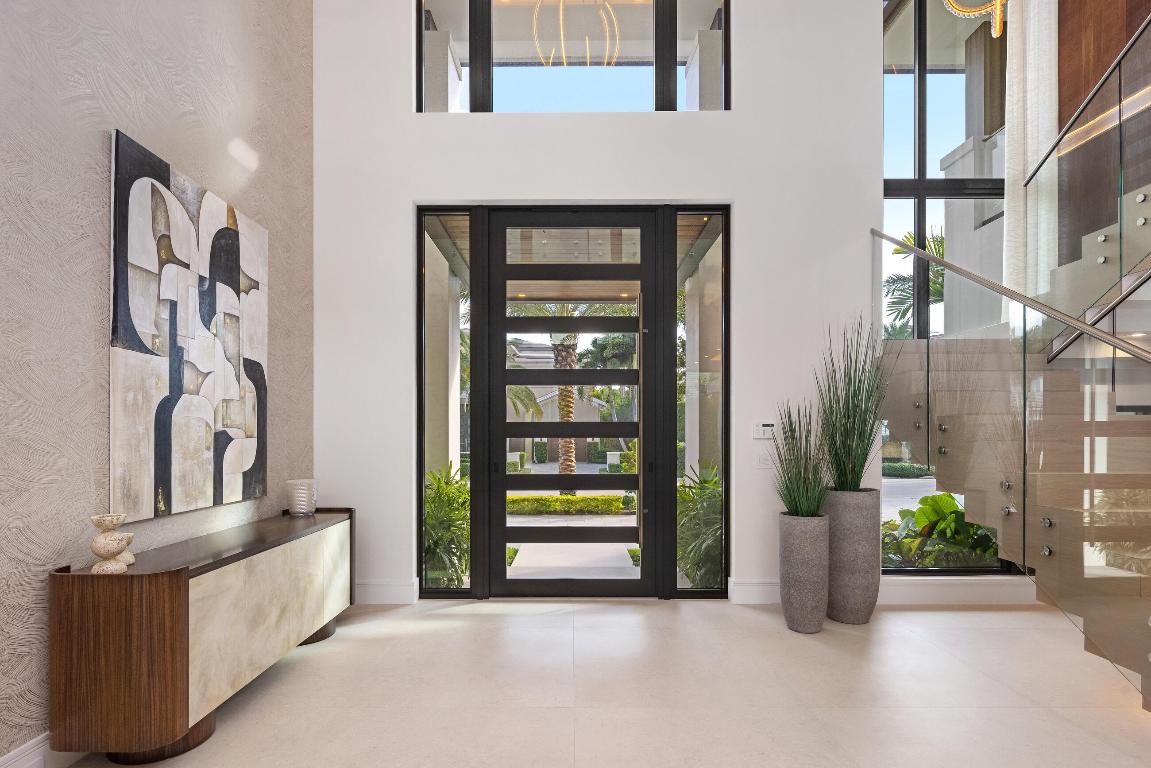 ROYAL PALM YACHT & COUNTRY CLUB - Residential