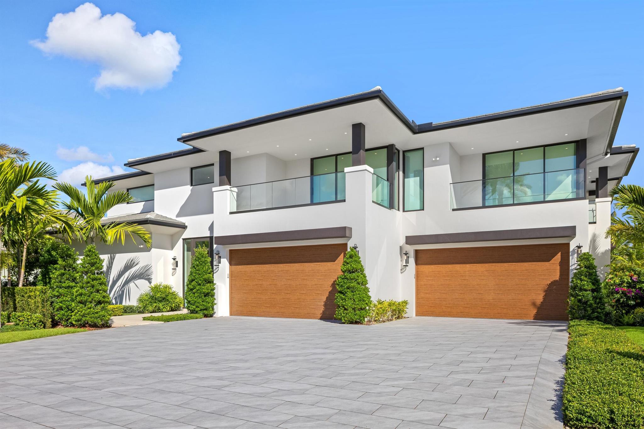 ROYAL PALM YACHT & COUNTR - Residential