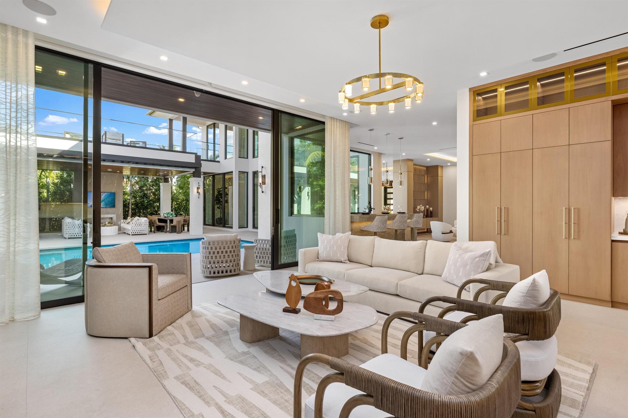 ROYAL PALM YACHT & COUNTR - Residential