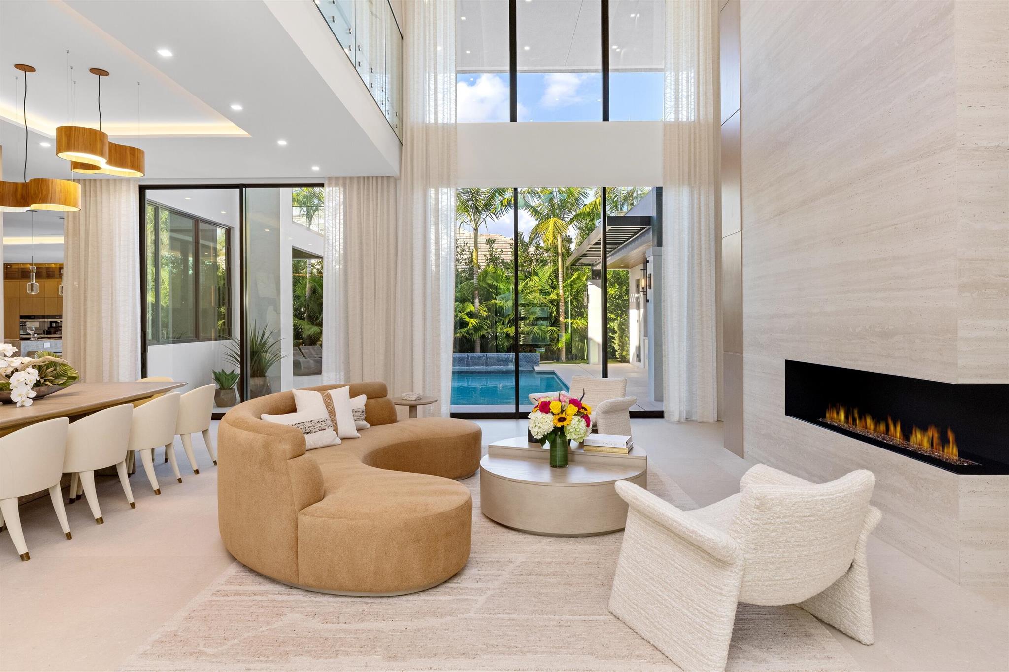 ROYAL PALM YACHT & COUNTR - Residential