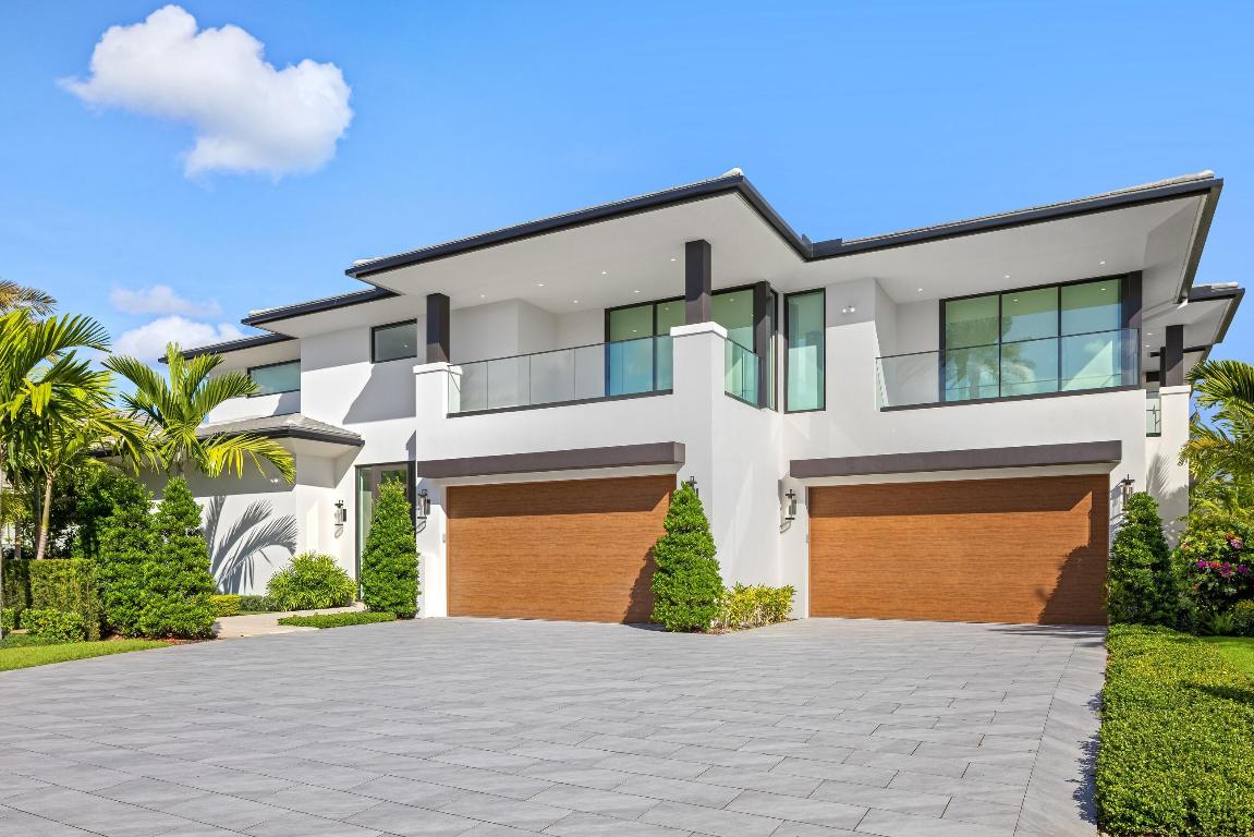 ROYAL PALM YACHT & COUNTRY CLUB - Residential