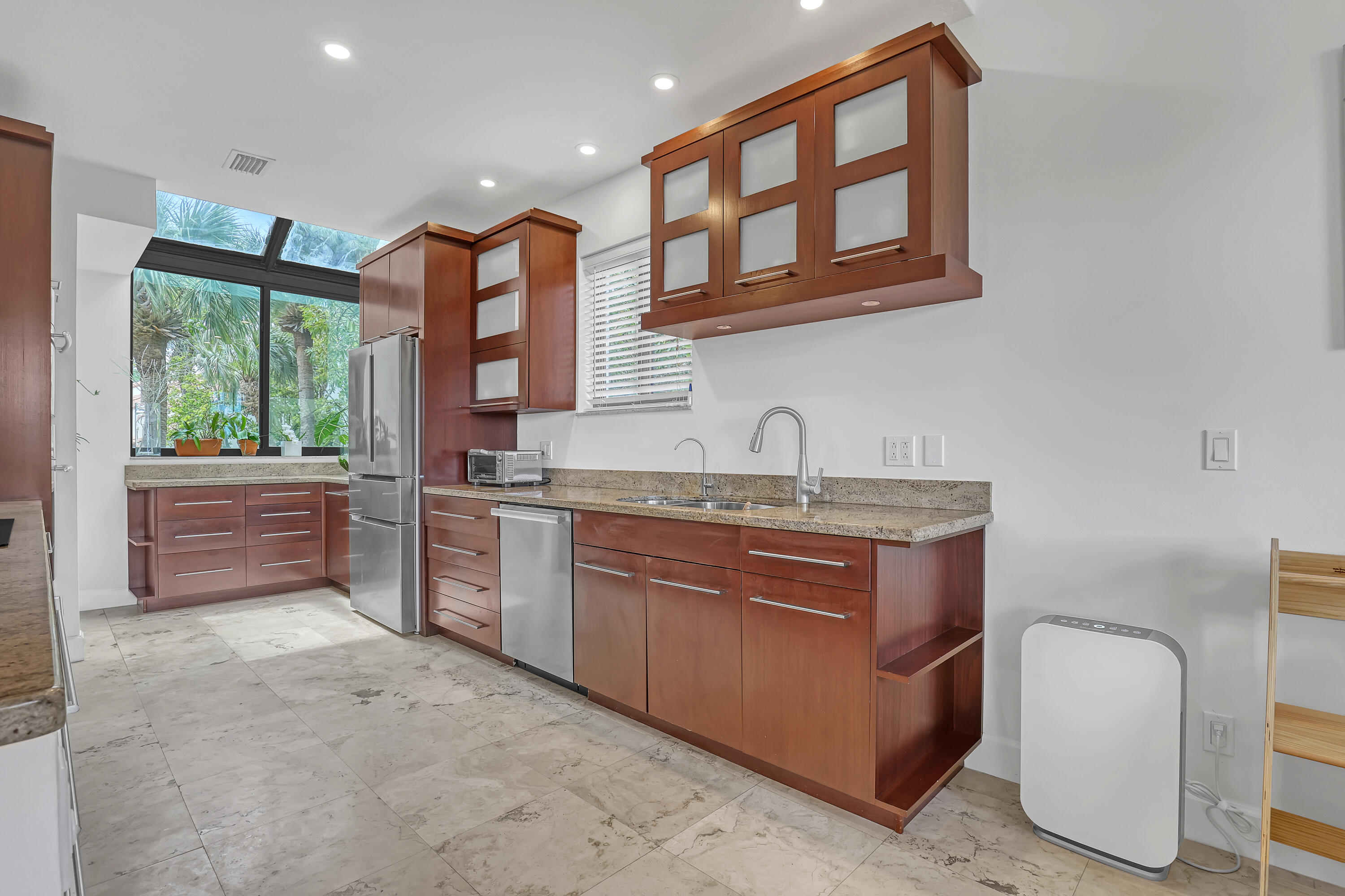 302 Sea Oats Drive E