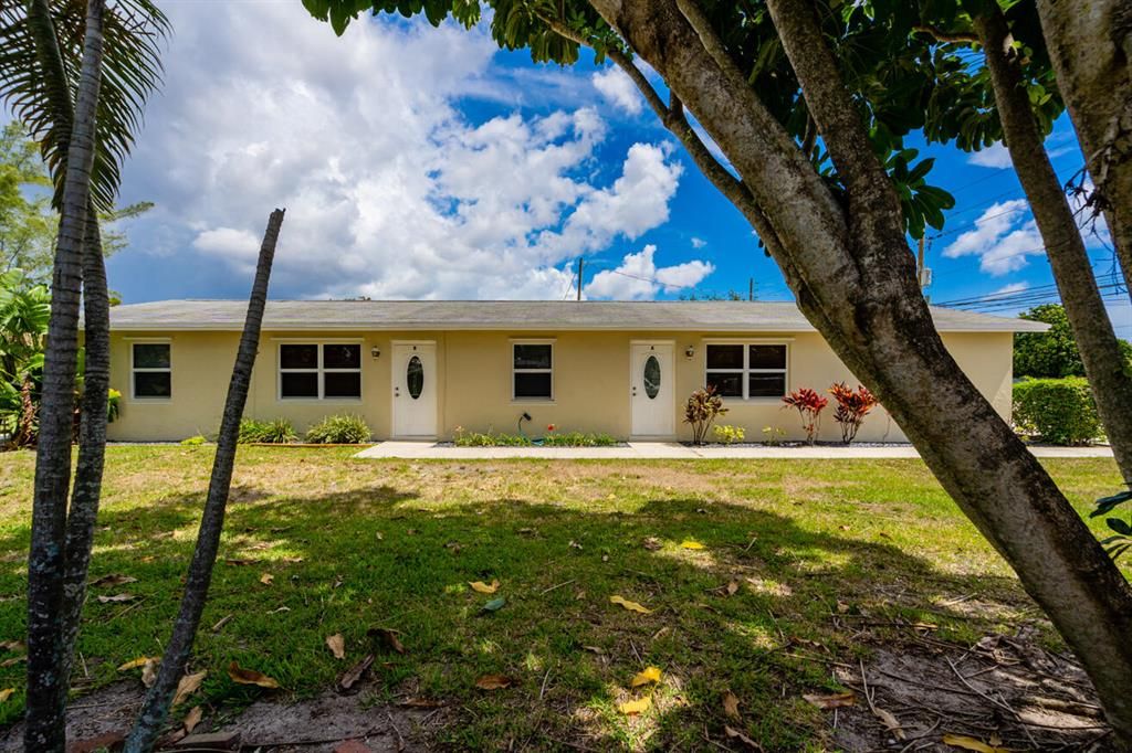 Photo of 2291 S Haverhill Road #B, West Palm Beach, FL 33415 (MLS # R10715427)