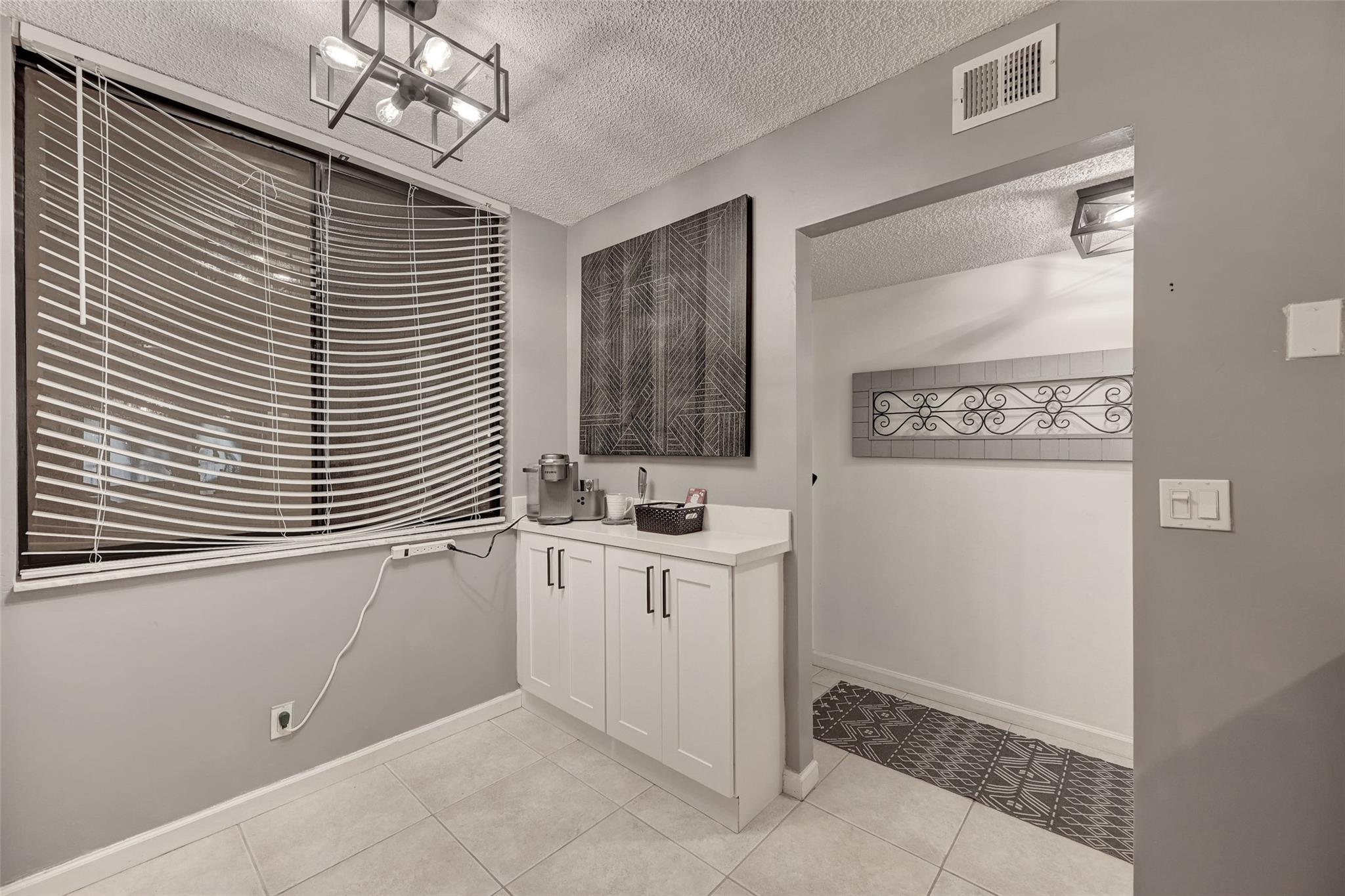 Jacaranda Heights - Residential