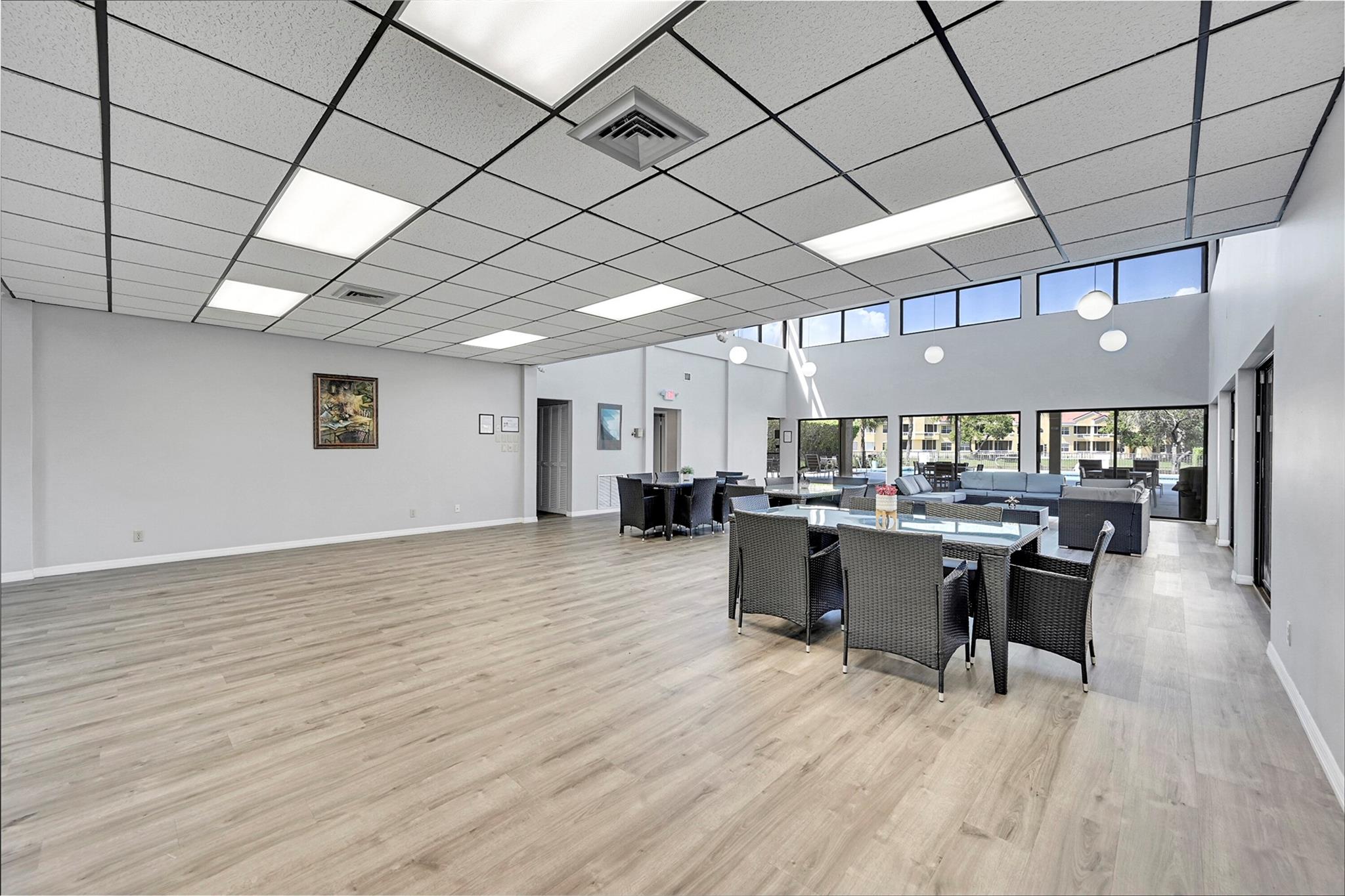 Jacaranda Heights - Residential