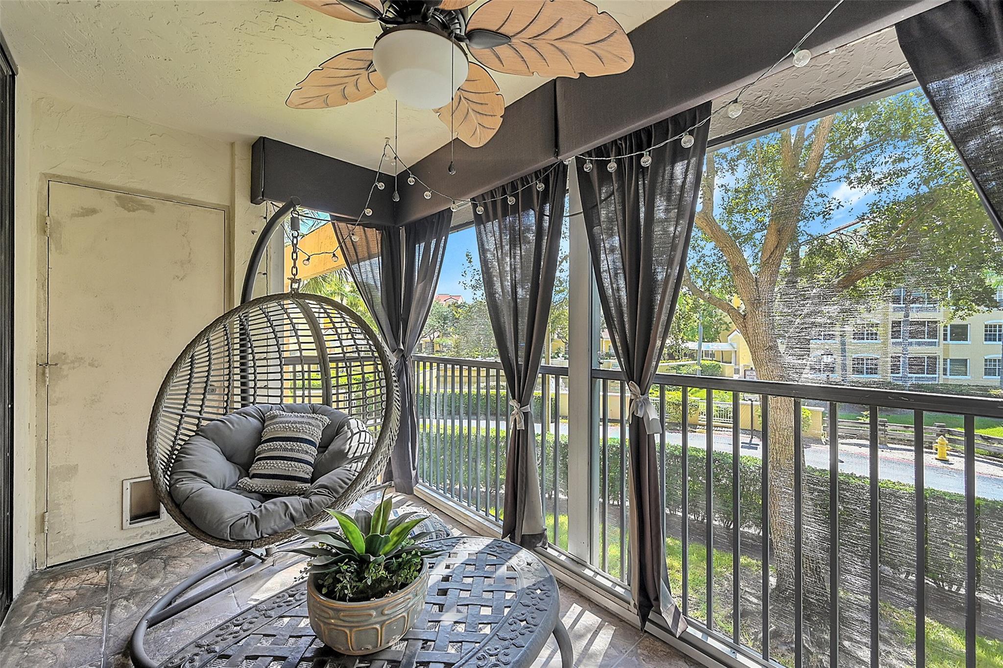Jacaranda Heights - Residential
