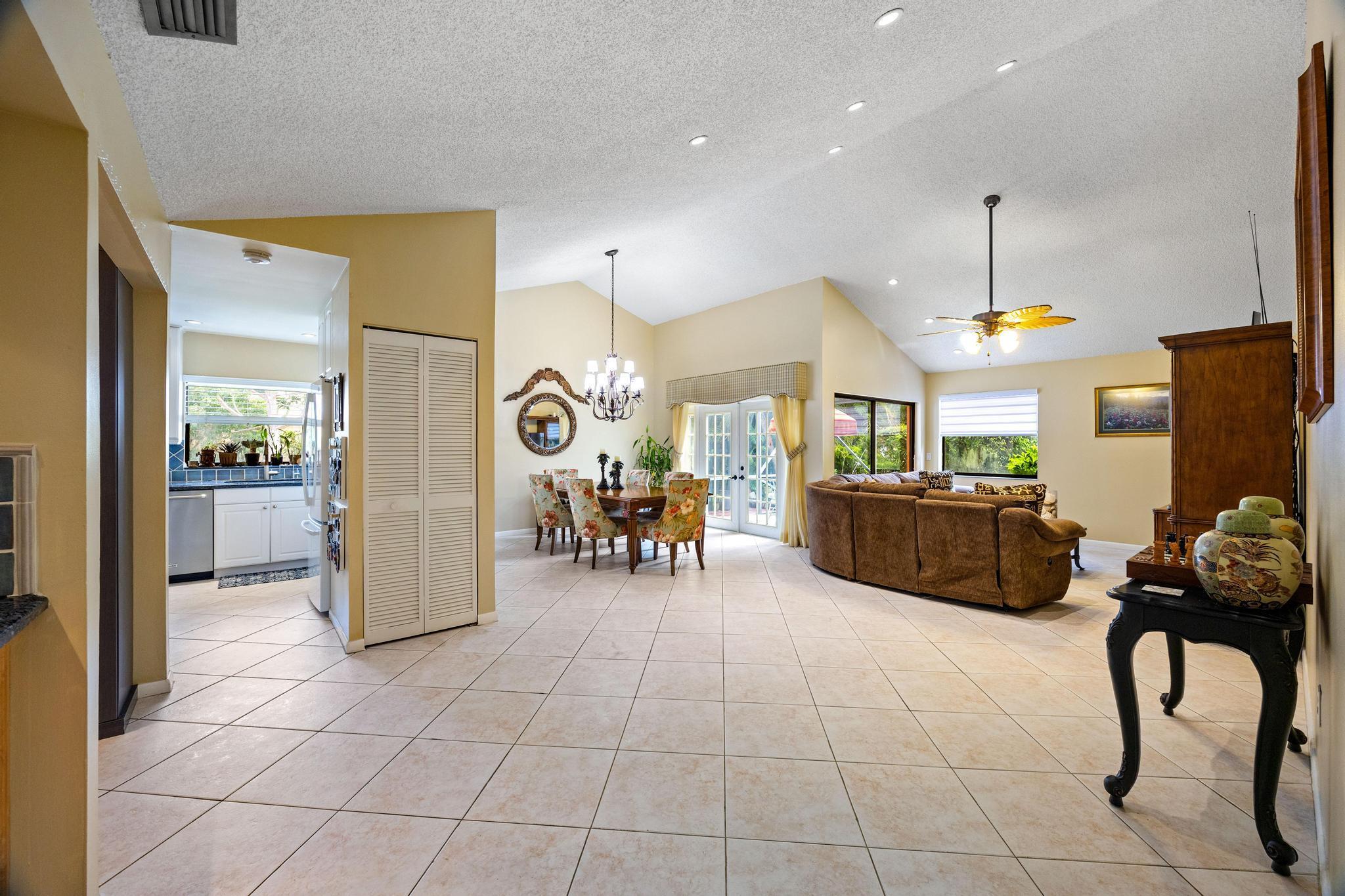 6104 Belleza Lane