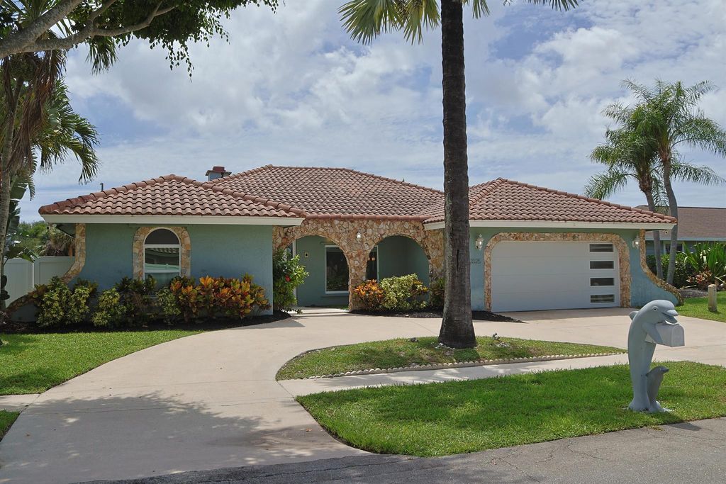 Photo of 23325 Lago Mar Circle, Boca Raton, FL 33433 (MLS # R11109647)