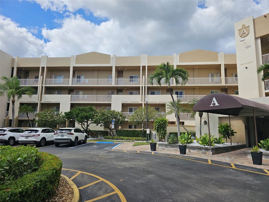 Rare rental opportunity in Granville at Kings Point, one of Tamarac’s most desirable 55+ gated communities. This spacious condo includes a flex 3rd room that works perfectly as a home office, den, or guest bedroom. Enjoy a beautiful lake view from the oversized screened balcony—ideal for relaxing and soaking in the South Florida breeze. Residents enjoy full access to the Kings Point Amenities, including a 1,000-seat theater, indoor pool, sauna, fitness center, billiards, tennis, courtesy buses, and a full calendar of activities and clubs. 
Cable and internet included. Granville offers 24-hour gated security, beautifully maintained grounds, and a peaceful, friendly atmosphere. Convenient location near shopping, restaurants, parks, and major roads.