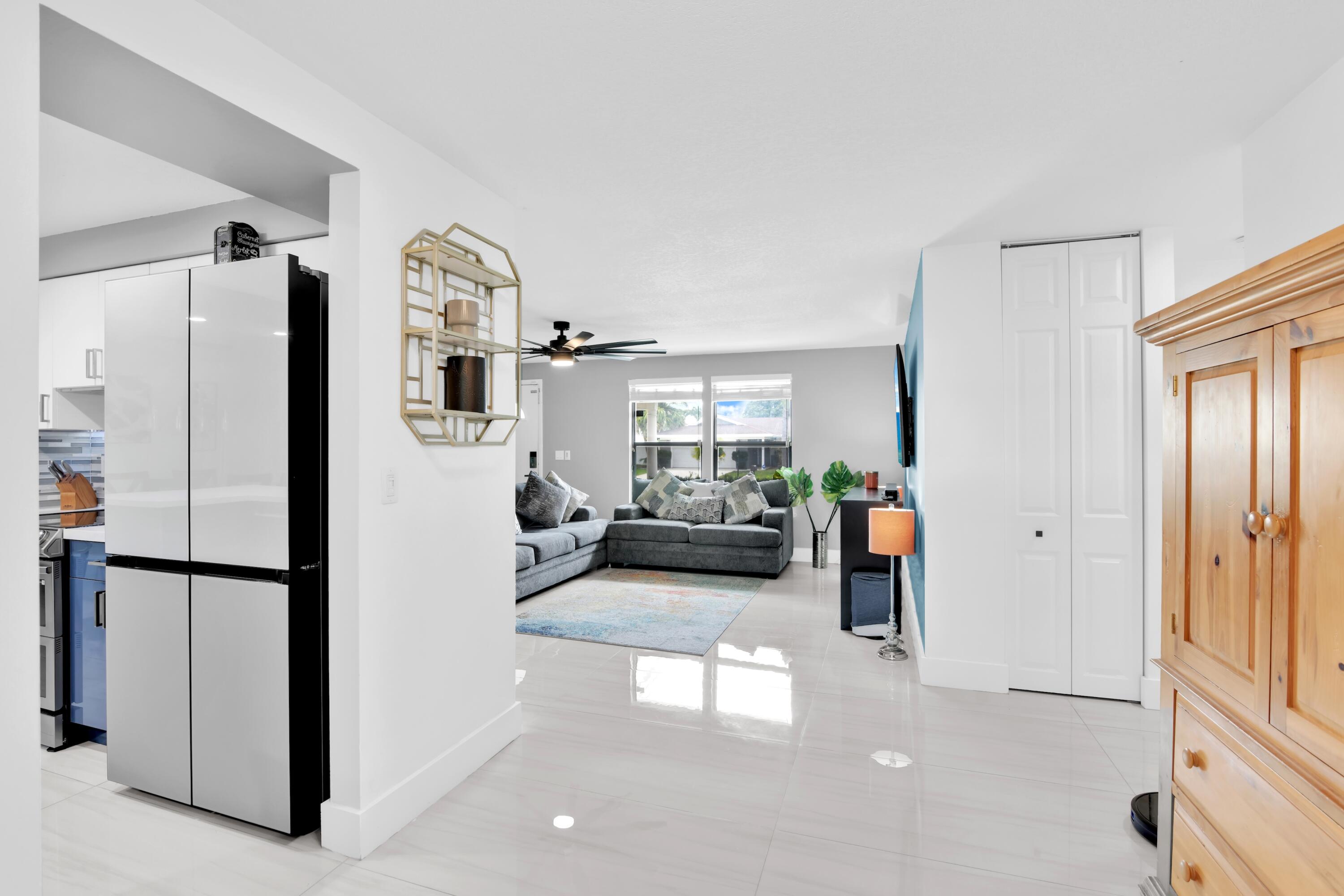 LE CHALET IV-B - Residential