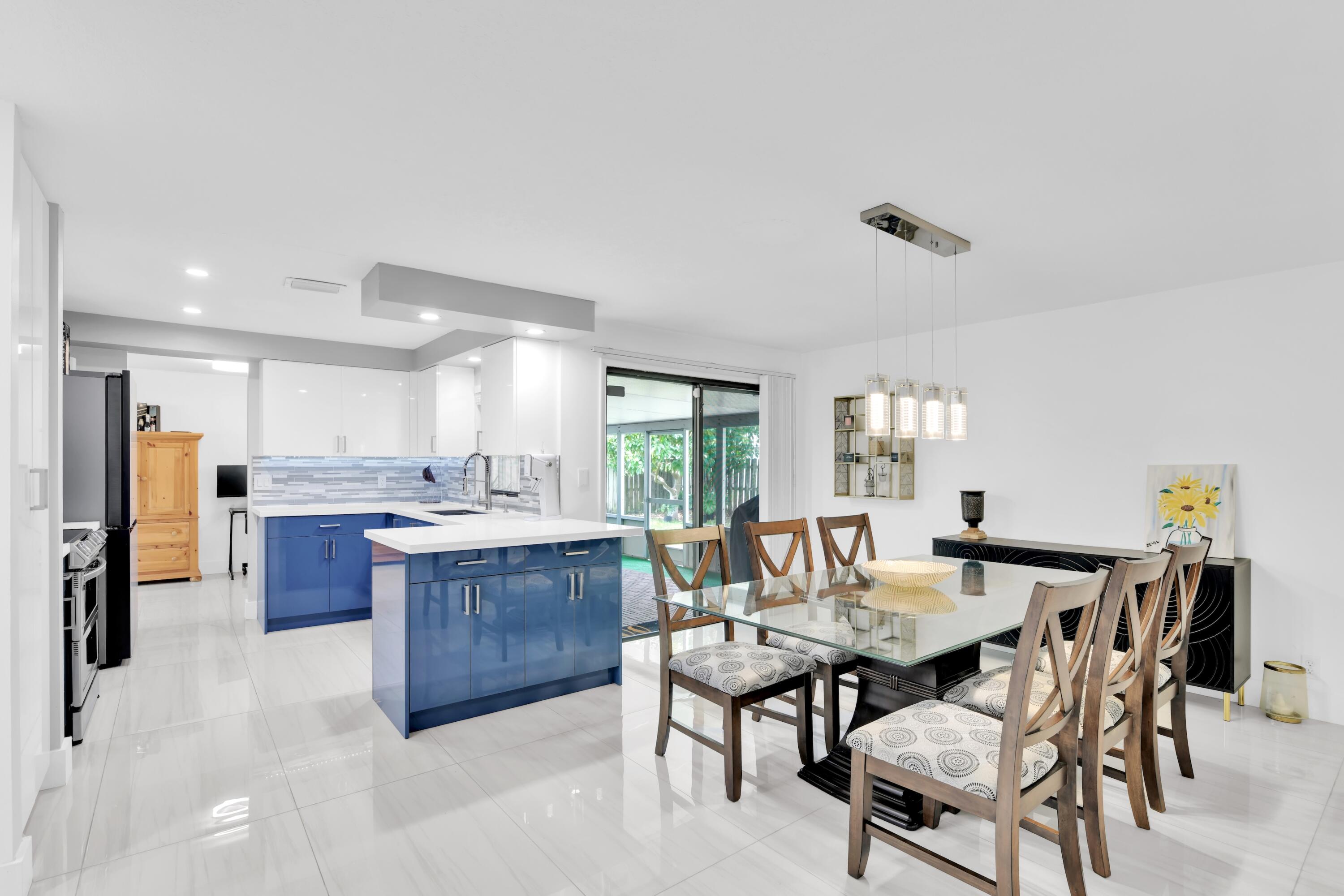 LE CHALET IV-B - Residential