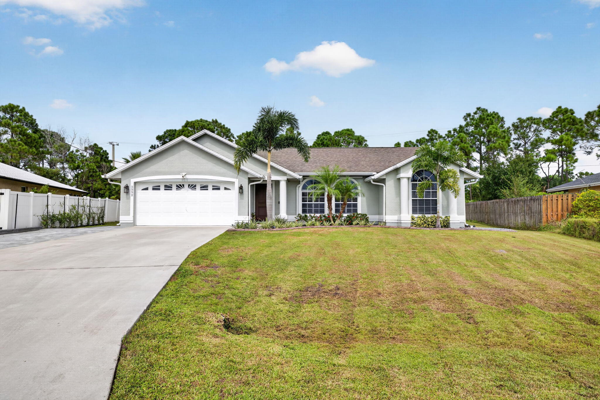 5552 NW CRUZAN Avenue, Port St Lucie, FL, 34986/$429,900 1 5552 NW CRUZAN Avenue