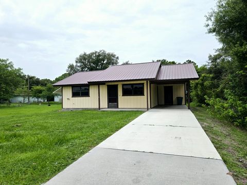 A home in Okeechobee