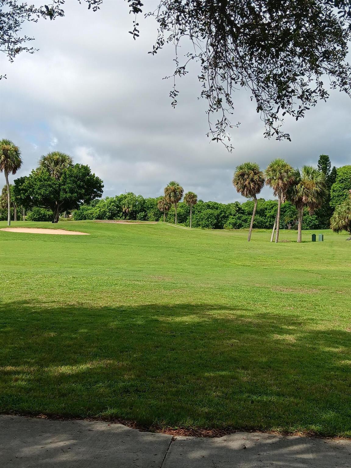 CAMBRIDGE AT HERITAGE RID - Residential