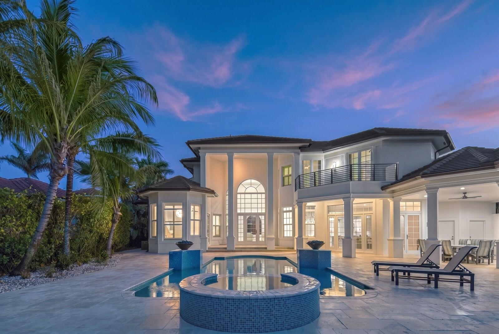 8709 SE Compass Island Way, Jupiter, FL, 33458/$5,500,000 3 8709 SE Compass Island Way