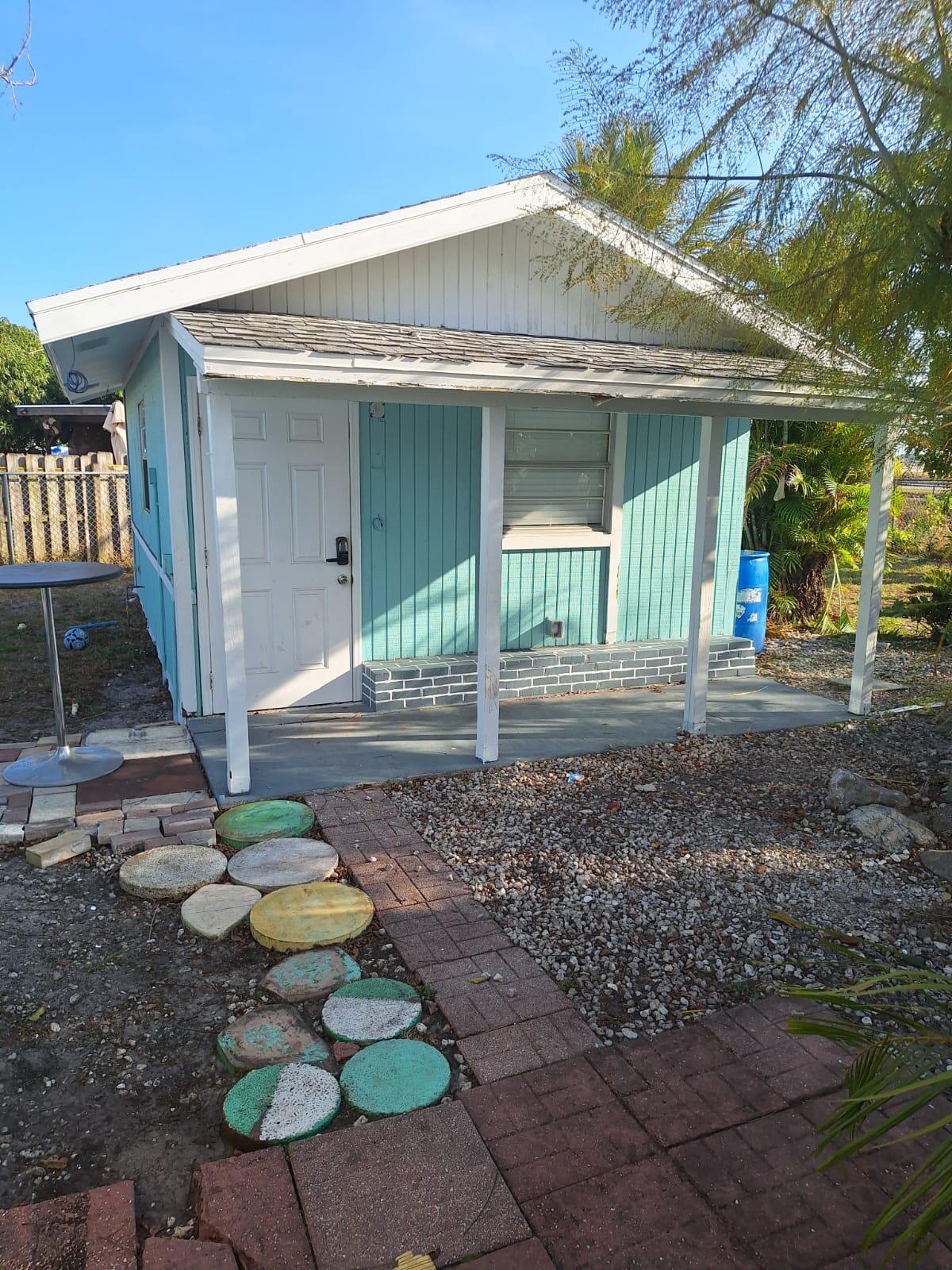 GOLFVIEW HEIGHTS 8 - Residential Lease