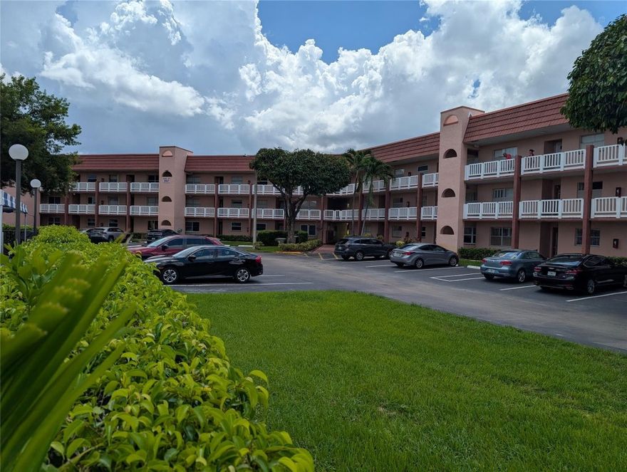 Estate Sale. Overlooking golf course. Nicely updated unit ready to move in! Tile and wood laminate flooring. Granite countertops with stainless steel appliances. Central A/C unit 2023. Plantation shutters in bedrooms. Hurricane accordion shutters on exterior. Enclosed patio for extra space. Monthly fee includes basic cable plus one premium station and wifi. Parking at your front door. Across from pool. Building 125.