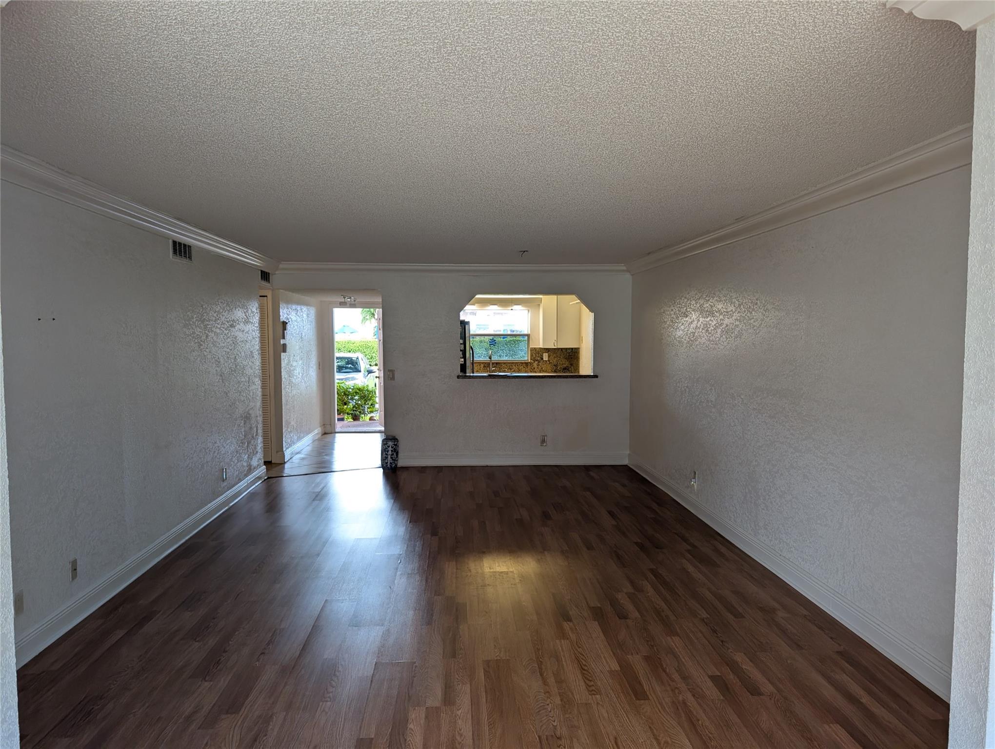 9561 Sunrise Lakes Blvd 109