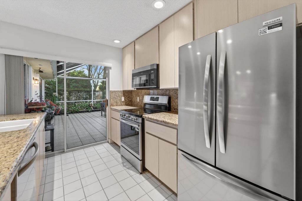 Photo of 304 Sun Terrace Court, Palm Beach Gardens, FL 33403 (MLS # R11162069)