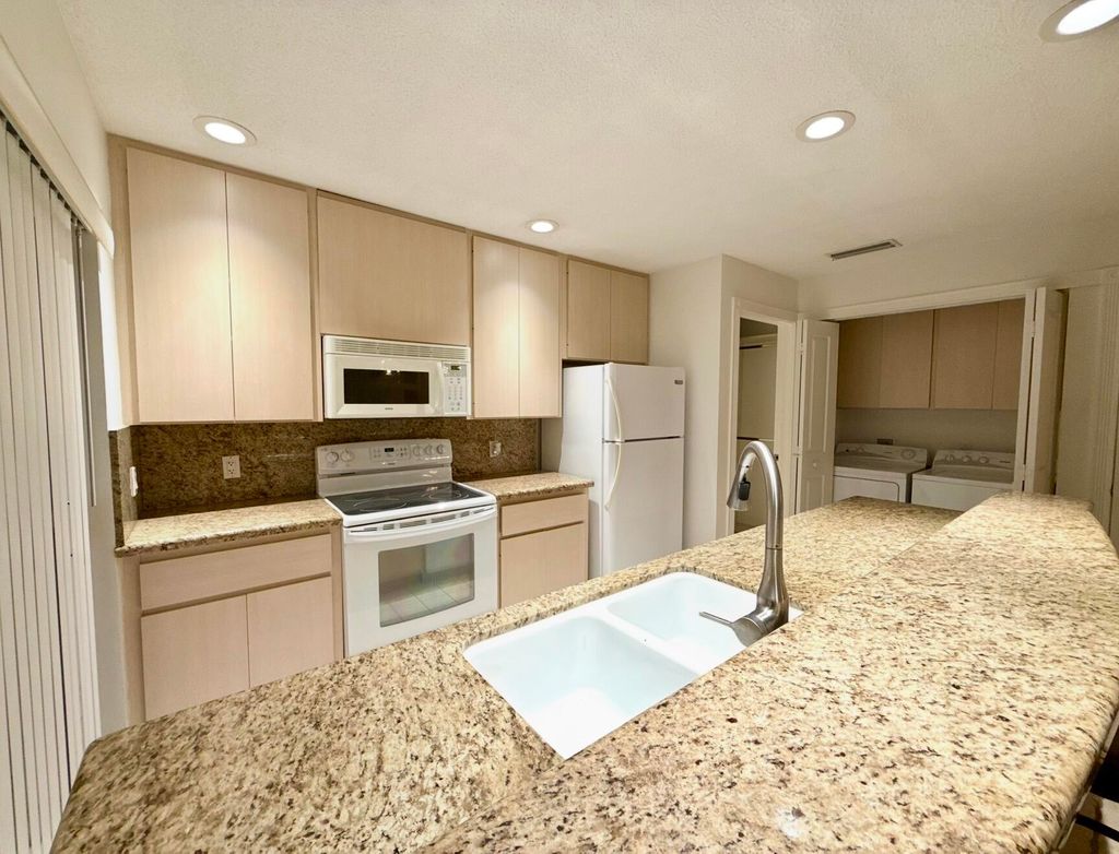 Photo of 304 Sun Terrace Court, Palm Beach Gardens, FL 33403 (MLS # R11162069)