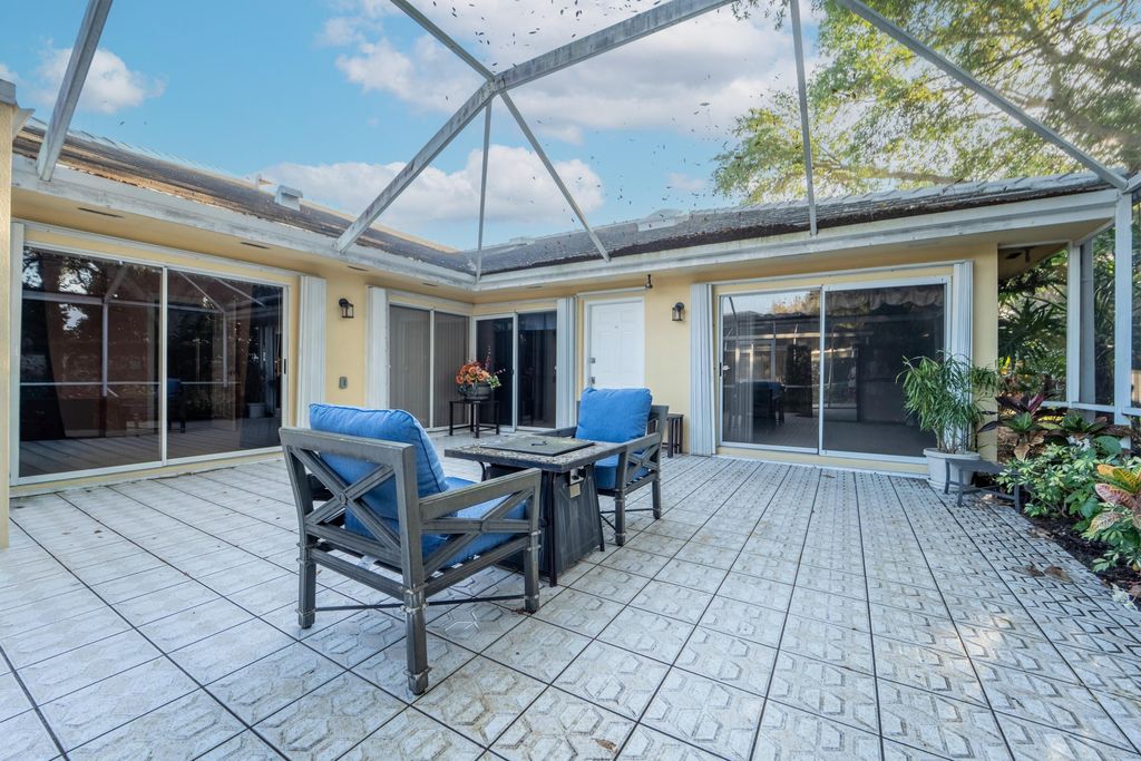 Photo of 304 Sun Terrace Court, Palm Beach Gardens, FL 33403 (MLS # R11162069)