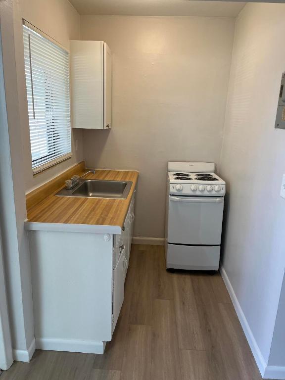 LAKE WORTH TOWN OF - Residential Lease