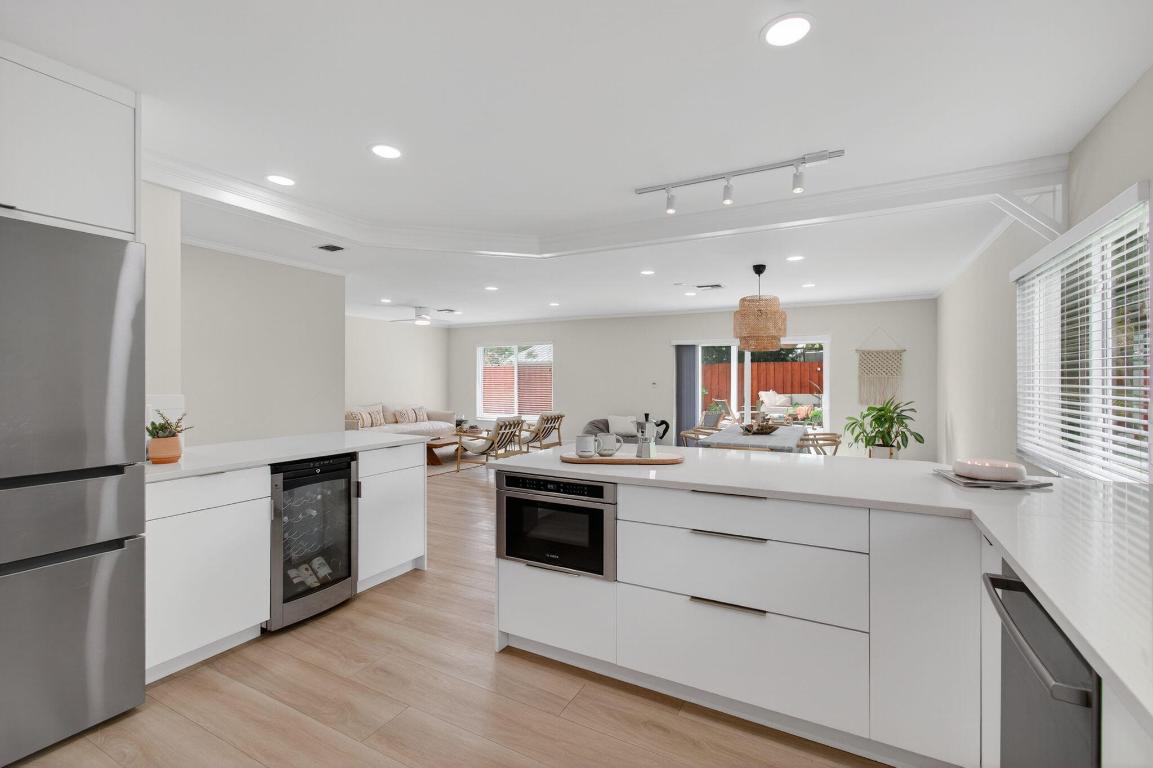 TROPIC PALMS 1 - Residential Lease